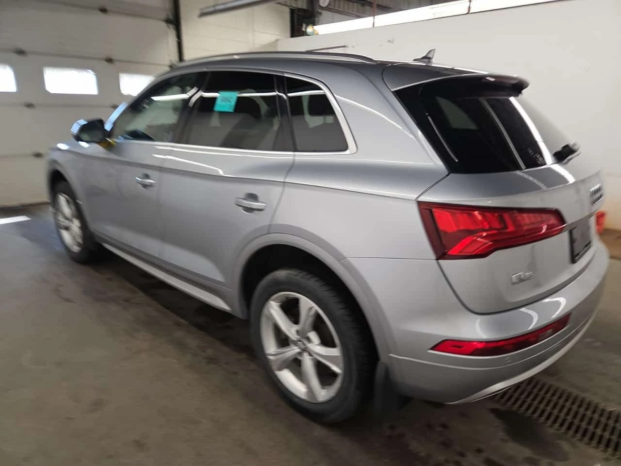 Audi Q5 * PREMIUM PLUS * CARFAX * , снимка 4 - Автомобили и джипове - 55500599