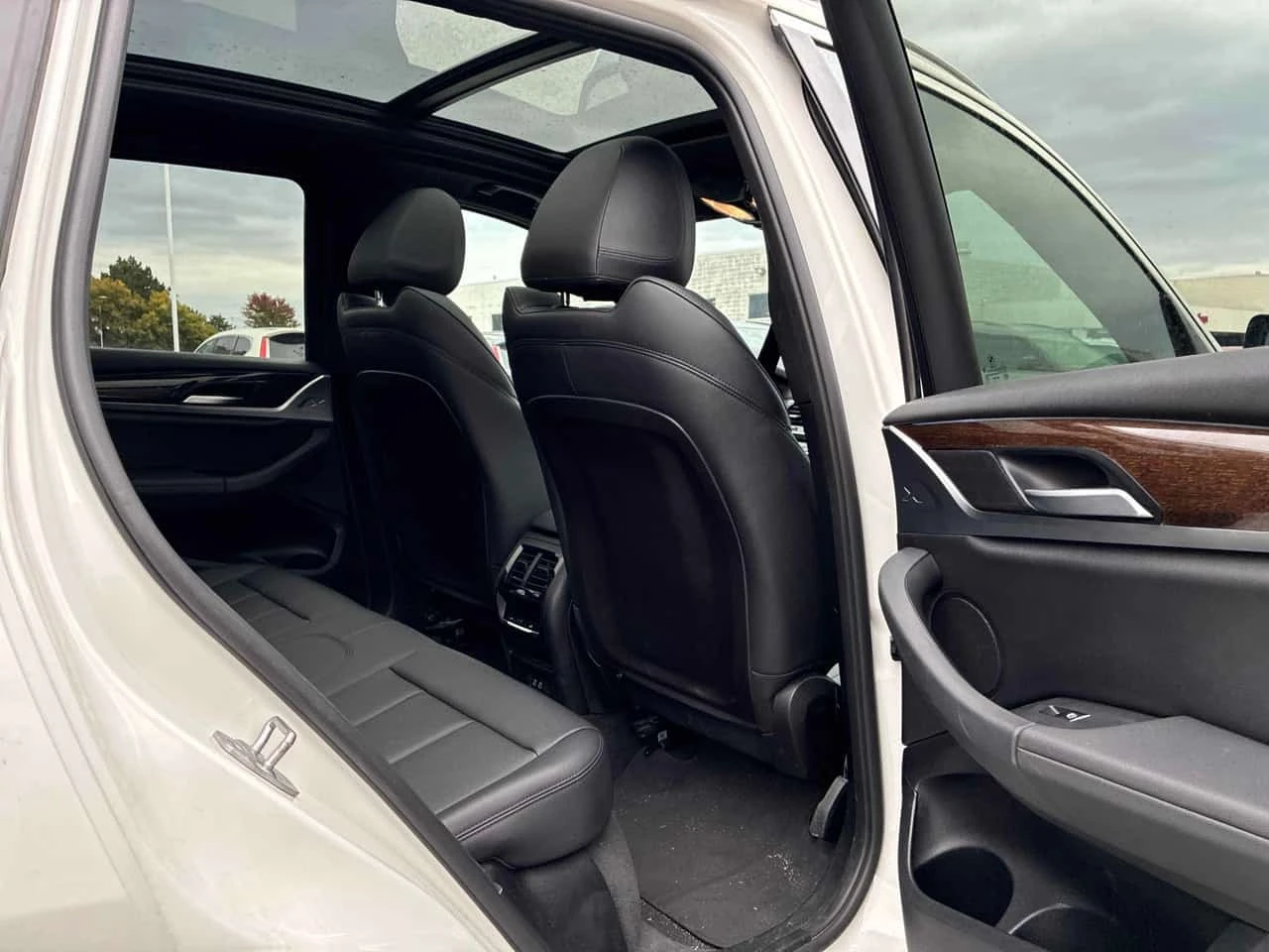 BMW X3 * xDrive30e * CARFAX * ����� �� ����������� | Mobile.bg � ����������� 14