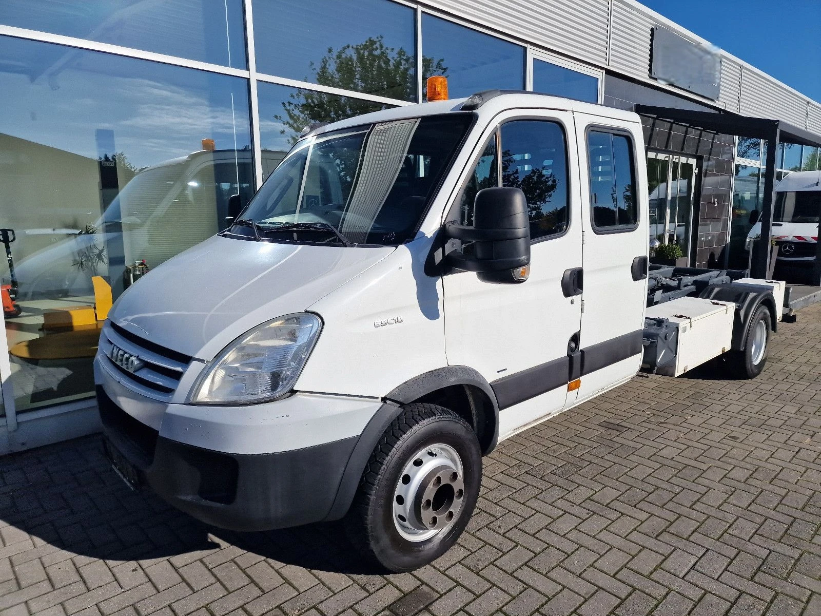 Iveco Daily 65 C 18 Мултилифт * Теглич* 5 бр. * UniRent*  - изображение 2