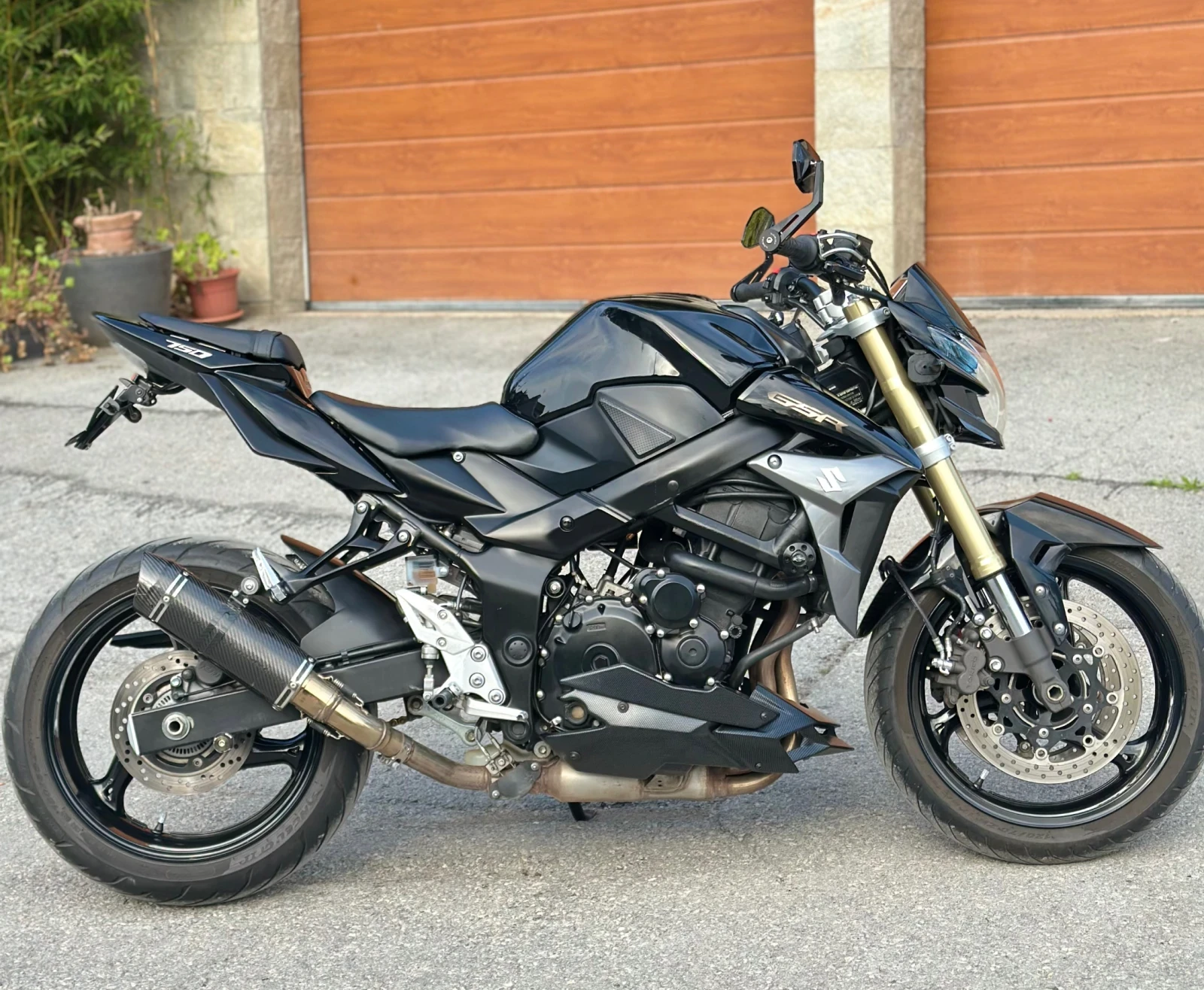 Suzuki Gsr 750 ABS категория А2, снимка 4 - Мотоциклети и мототехника - 54151581