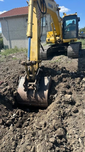 Багер Komatsu PC 200EL, снимка 6