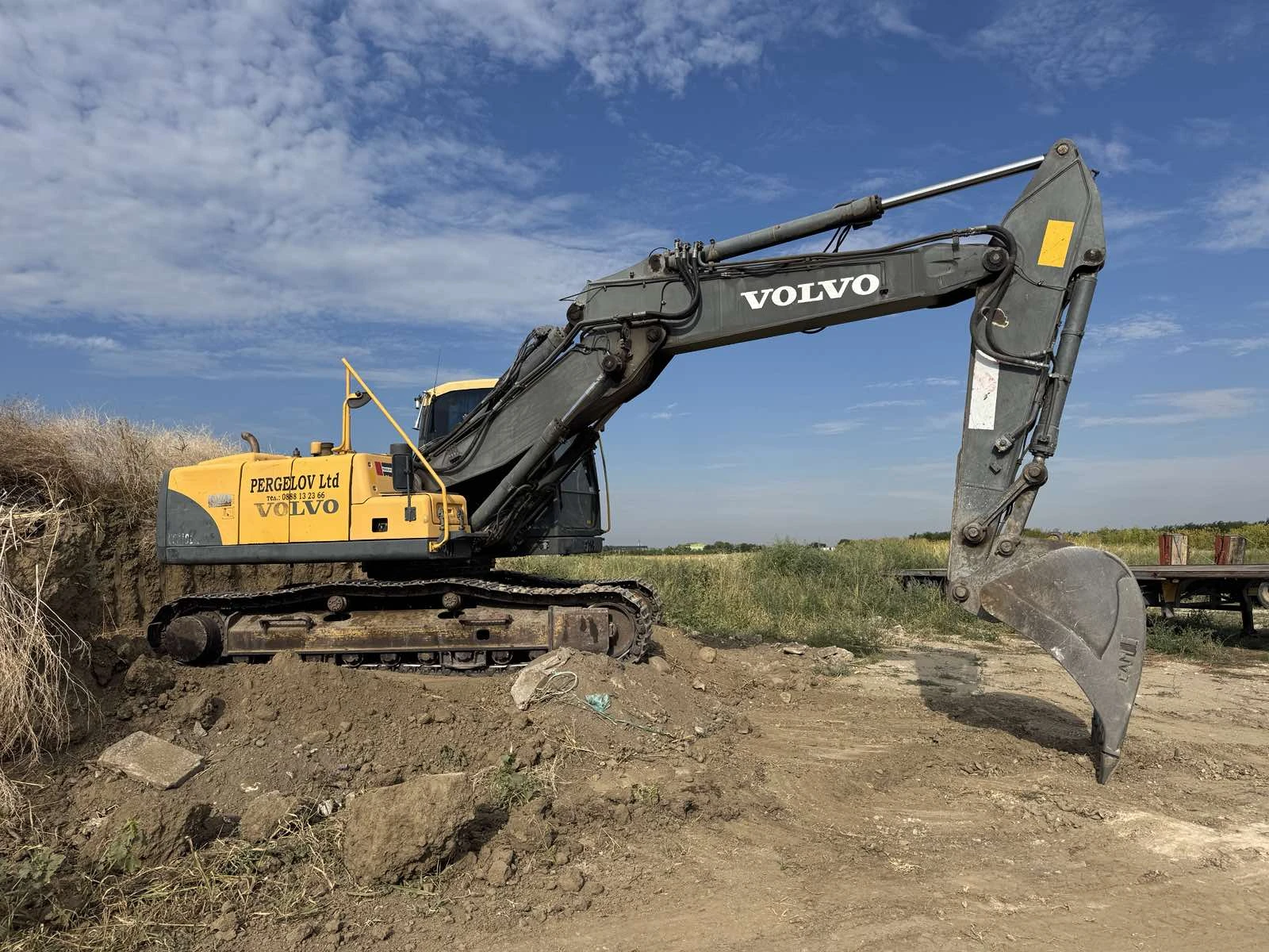 Багер Volvo ЕС210, снимка 4 - Индустриална техника - 56182108
