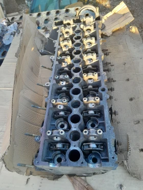 Продавам глава без валове,  с повдигачи и кобилици за BMW  E60 177к.с 2.5TD 2006г., снимка 1