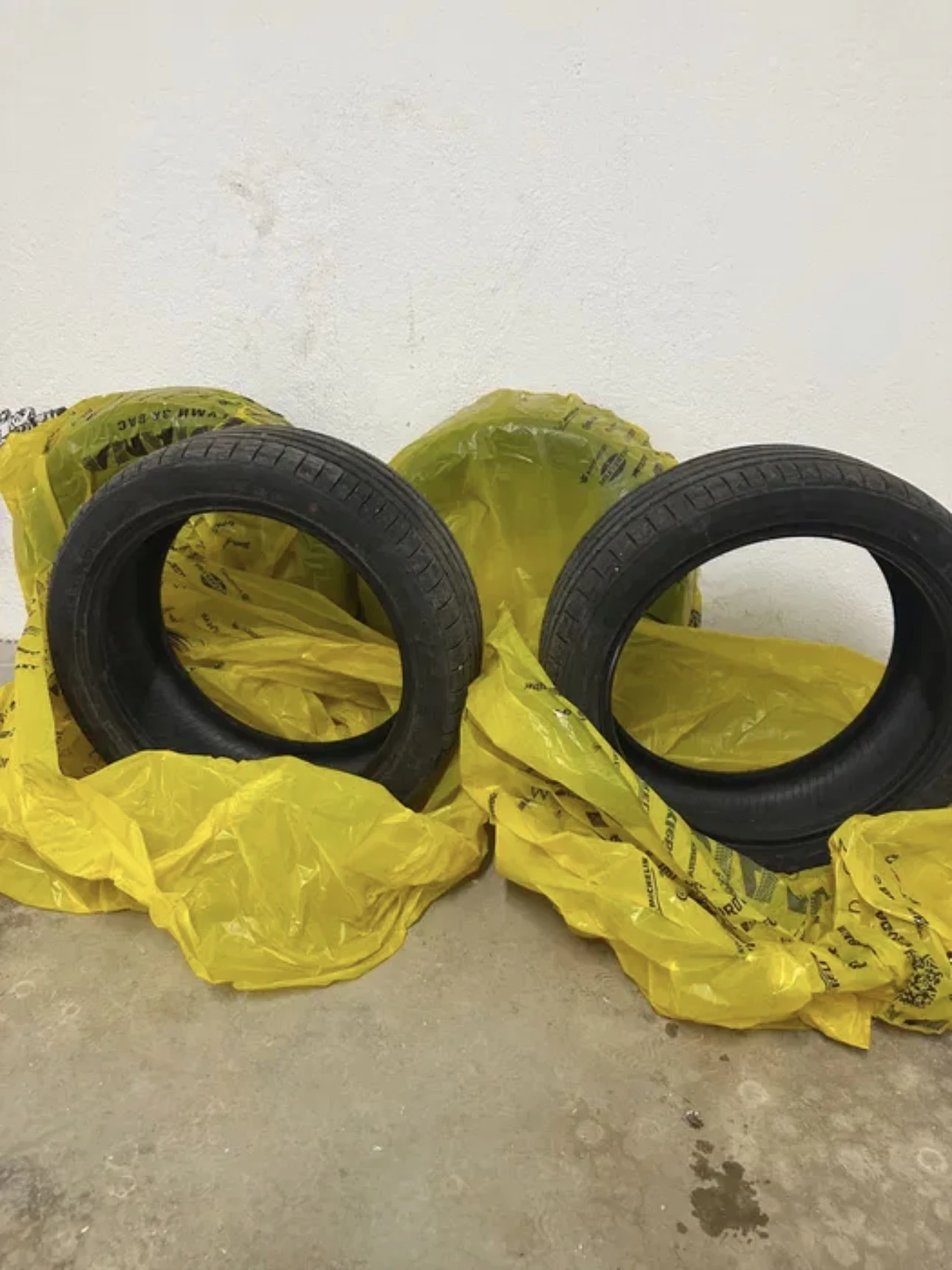 Гуми Летни 215/45R18, снимка 5 - Гуми и джанти - 54802913