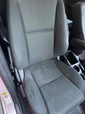 Toyota Corolla verso 2.2d, снимка 11
