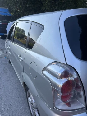 Toyota Corolla verso 2.2d, снимка 13