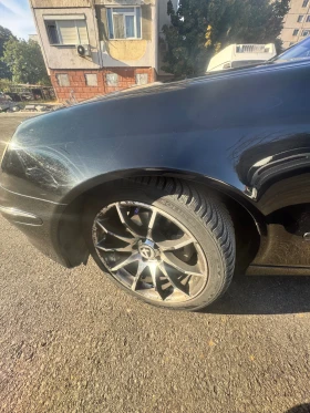 Mercedes-Benz E 220, снимка 12