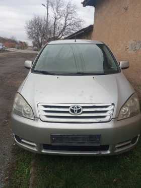 Toyota Avensis verso  - изображение 1