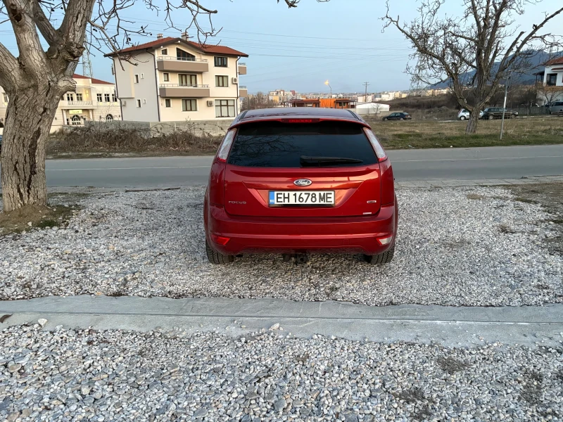 Ford Focus 1.8td 125 ps, снимка 7 - Автомобили и джипове - 45402913