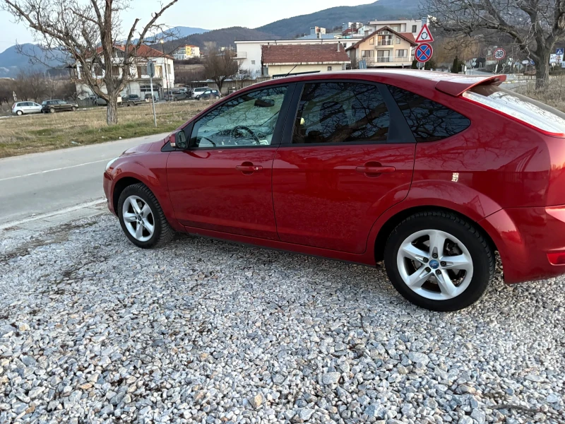 Ford Focus 1.8td 125 ps, снимка 9 - Автомобили и джипове - 45402913