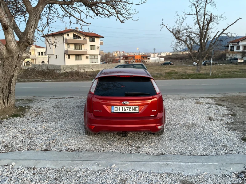 Ford Focus 1.8td 125 ps, снимка 8 - Автомобили и джипове - 45402913