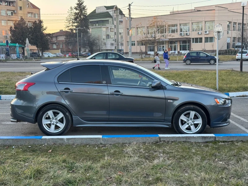 Mitsubishi Lancer 1.8Бензин/Автоматик, снимка 4 - Автомобили и джипове - 48623518