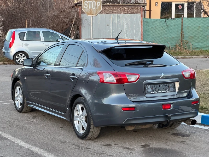 Mitsubishi Lancer 1.8Бензин/Автоматик, снимка 7 - Автомобили и джипове - 48623518