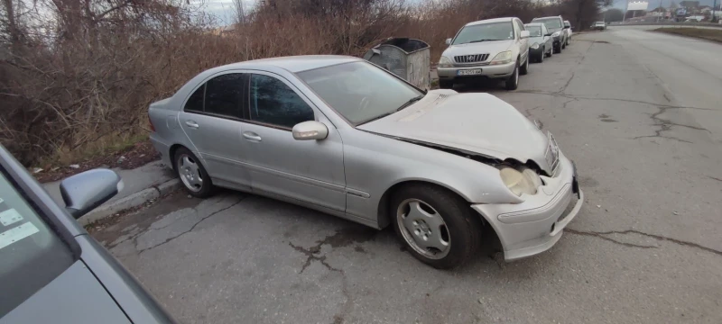 Mercedes-Benz C 200, снимка 3 - Автомобили и джипове - 48860594