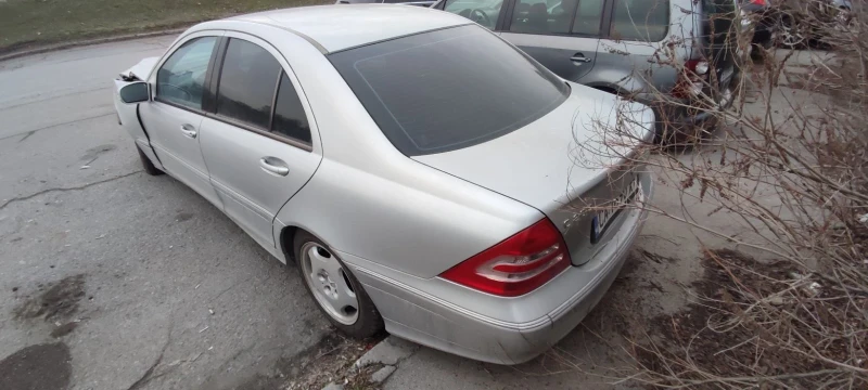 Mercedes-Benz C 200, снимка 1 - Автомобили и джипове - 48860594