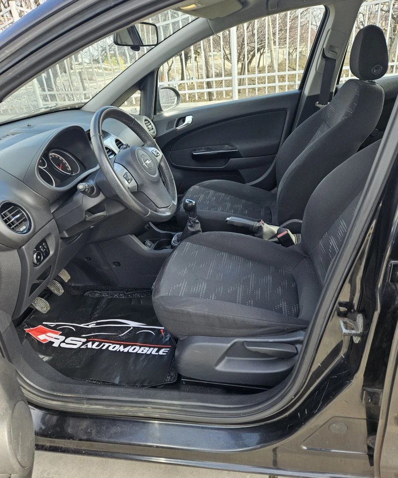 Opel Corsa, снимка 10 - Автомобили и джипове - 48974282