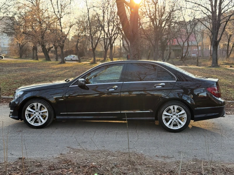 Mercedes-Benz C 300 CDI AMG 4MATIC, снимка 3 - Автомобили и джипове - 49588745