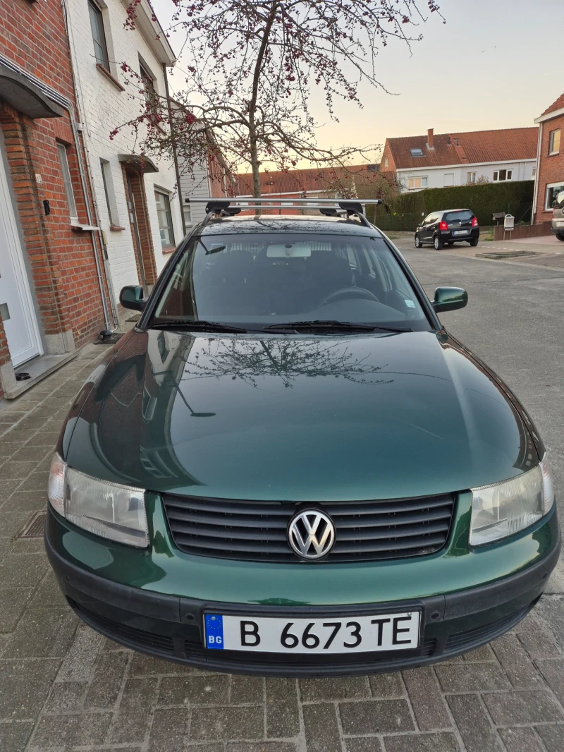 VW Passat, снимка 1 - Автомобили и джипове - 49551893