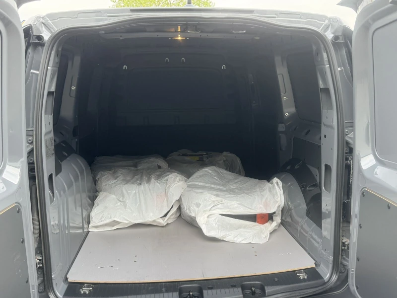 VW Caddy 2.0 TDI Maxi * KLIMA * Tempomat * UniRent * , снимка 10 - Автомобили и джипове - 50100398