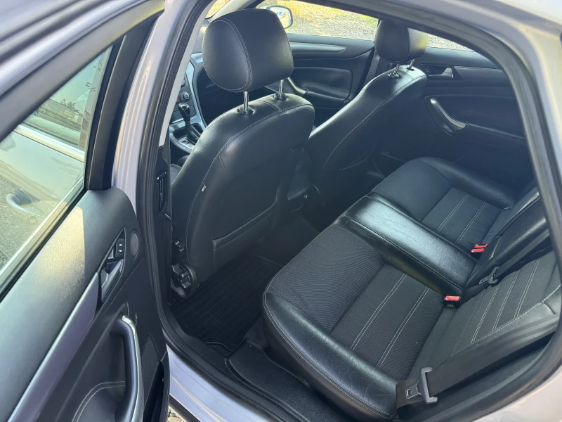 Ford Mondeo 2.0 TDCI, снимка 8 - Автомобили и джипове - 50688587