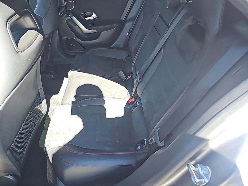 Mercedes-Benz CLA 350 AMG, снимка 10 - Автомобили и джипове - 52404150