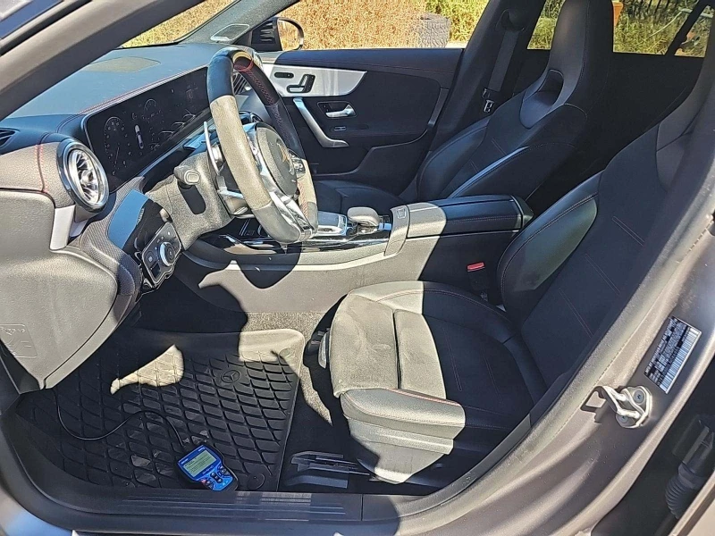 Mercedes-Benz CLA 350 AMG, снимка 5 - Автомобили и джипове - 52404150