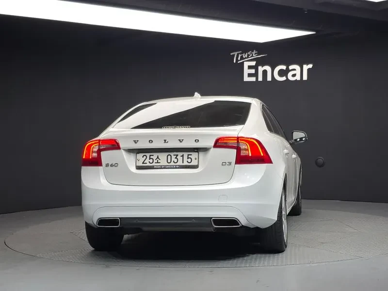 Volvo S60, снимка 4 - Автомобили и джипове - 54326560