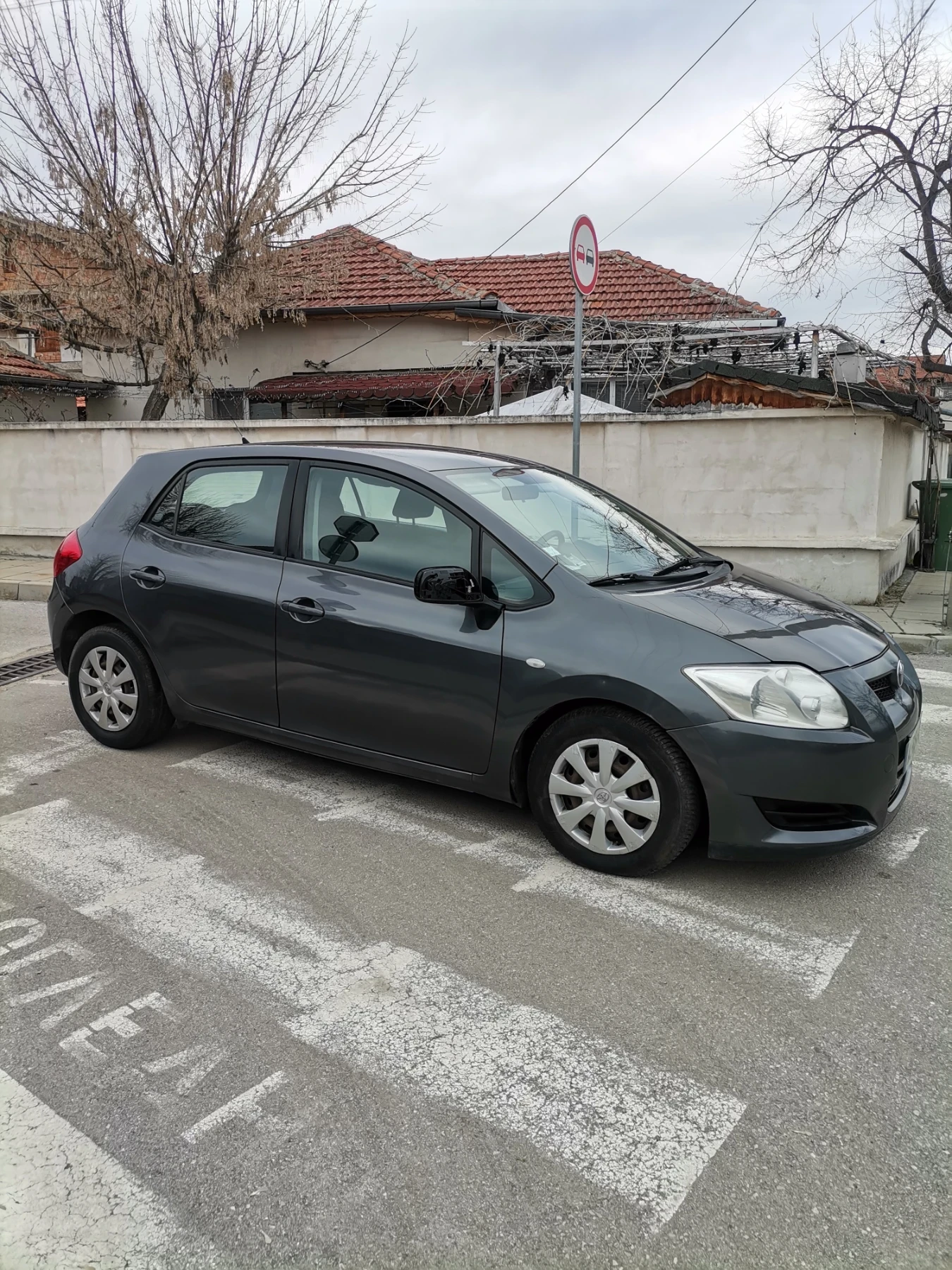 Toyota Auris 1.4 D4D 90к.155х.км - изображение 3