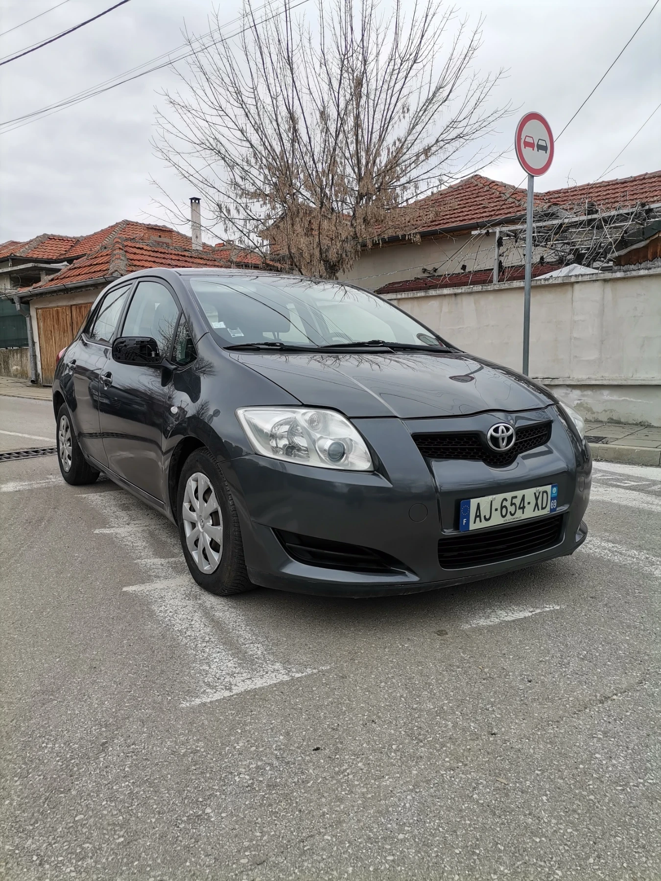 Toyota Auris 1.4 D4D 90к.155х.км - изображение 2