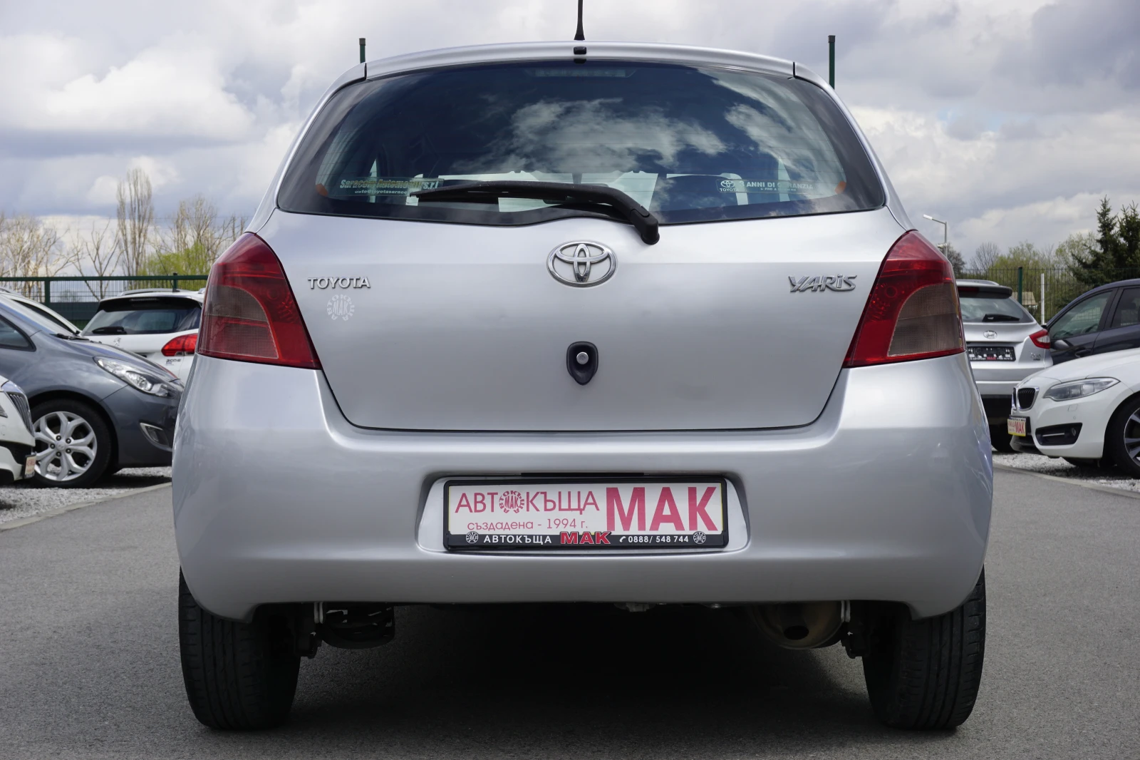 Toyota Yaris 1.3/ АГУ - изображение 6