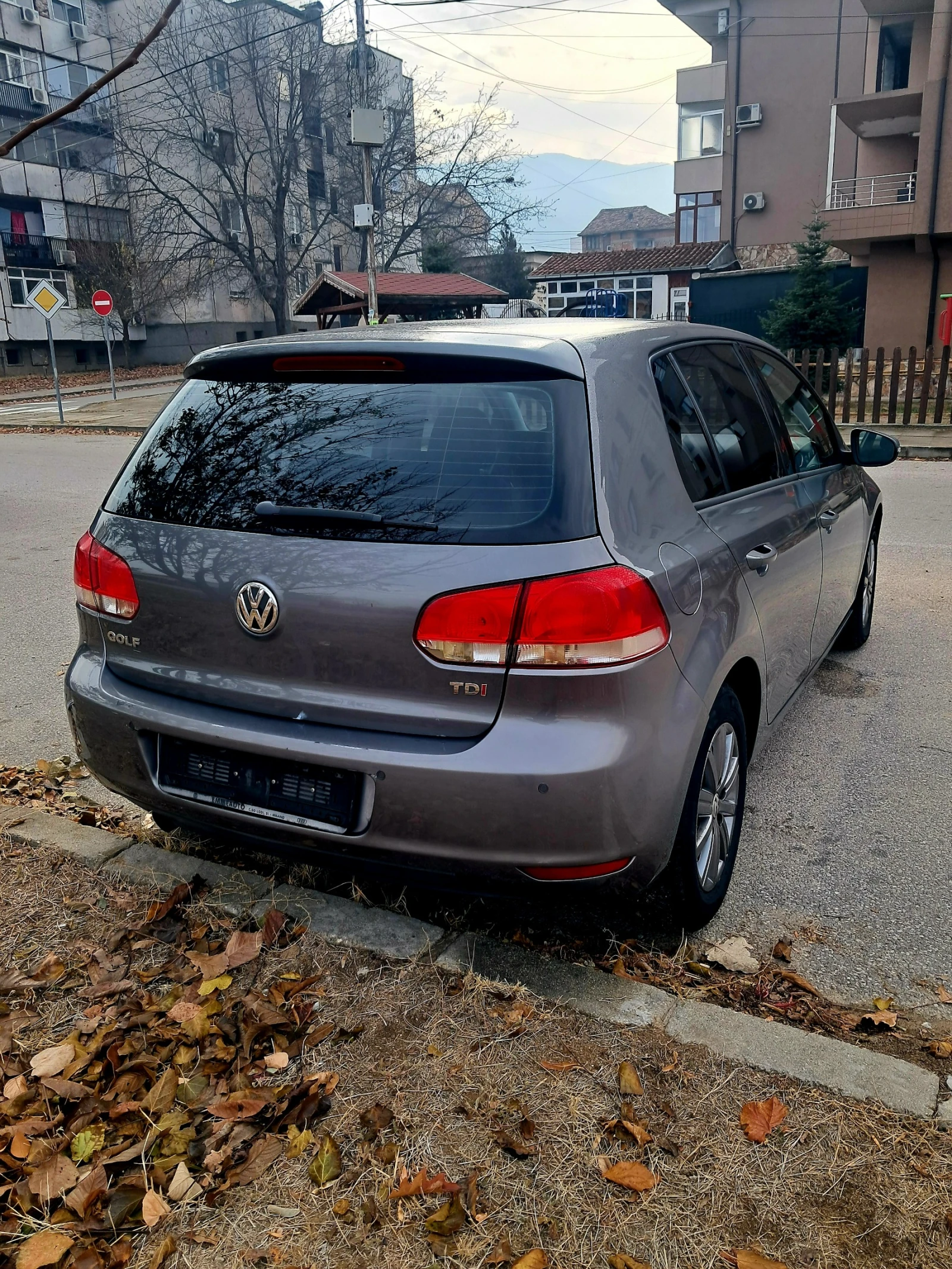 VW Golf TDI* Navi - изображение 6