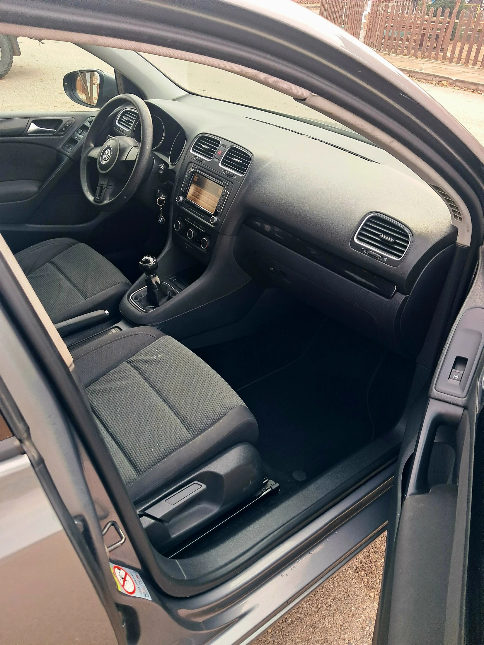 VW Golf TDI* Navi - изображение 8