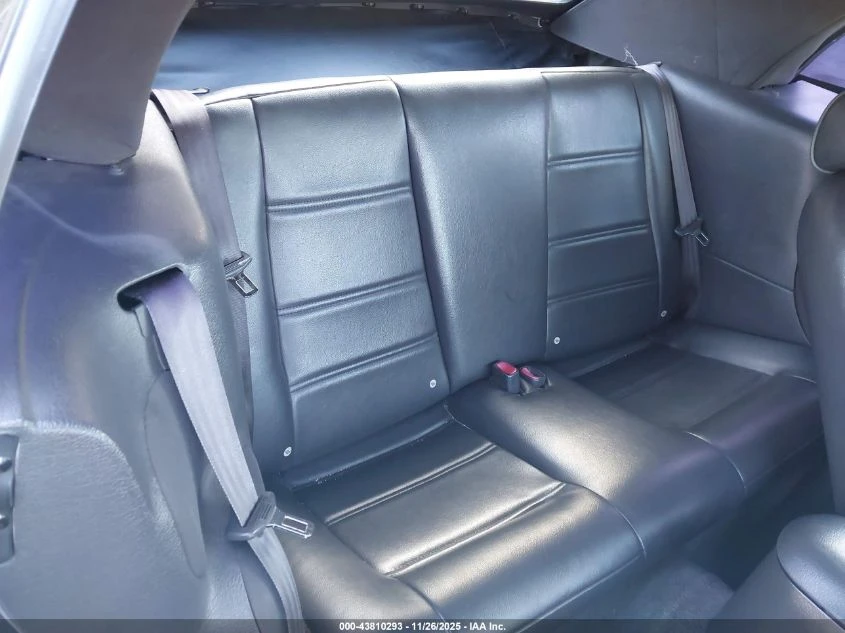 Ford Mustang 3.8L V-6 190HP Rear Wheel Drive | Mobile.bg � ����������� 13