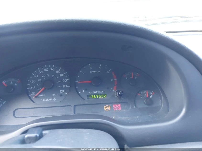 Ford Mustang 3.8L V-6 190HP Rear Wheel Drive | Mobile.bg � ����������� 12