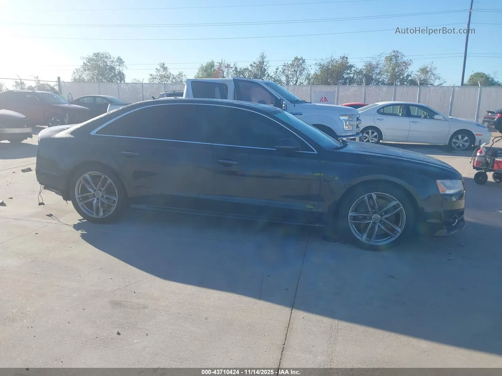 Audi A8 L 4.0T SPORT - изображение 8