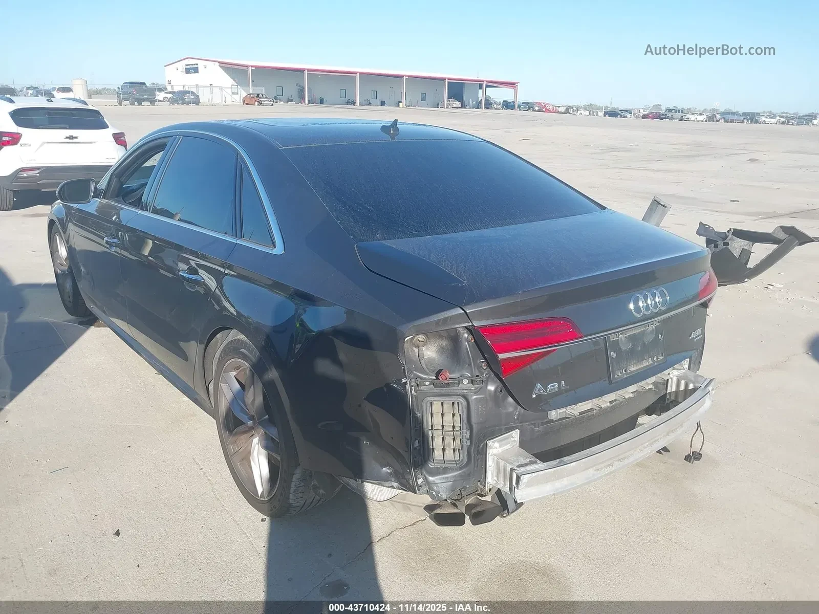 Audi A8 L 4.0T SPORT - изображение 4