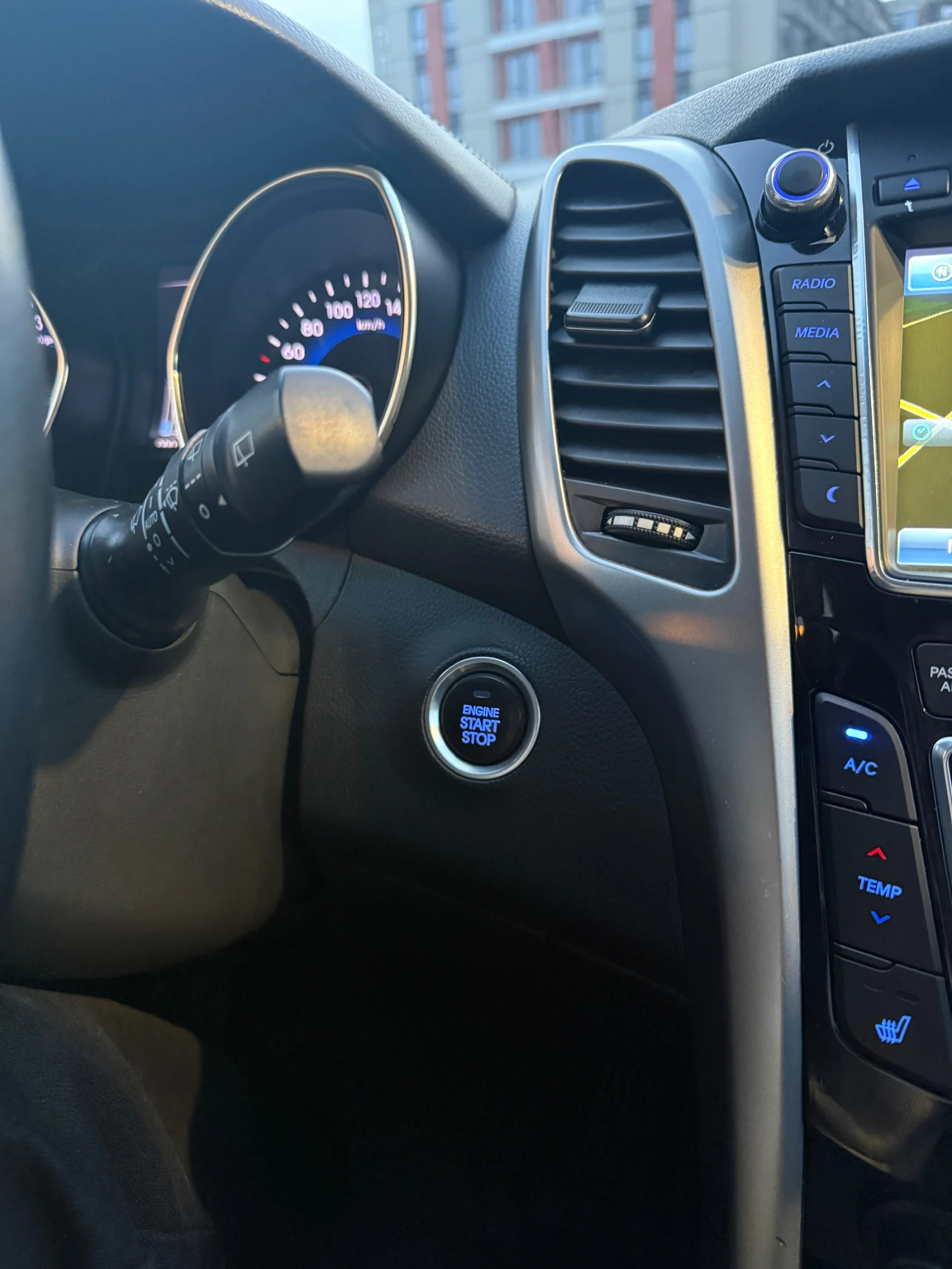 Hyundai I30 Fully loaded , снимка 12 - Автомобили и джипове - 53686425