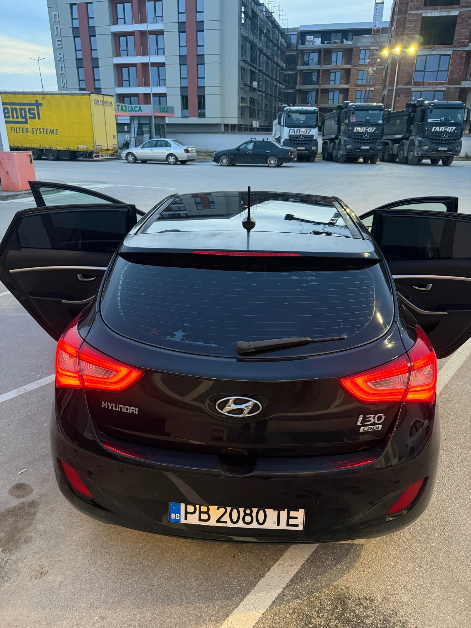 Hyundai I30 Fully loaded , снимка 17 - Автомобили и джипове - 53686425
