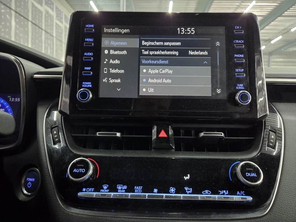 Toyota Corolla TS 1.8 Hybrid Реални КМ, снимка 14 - Автомобили и джипове - 53714635