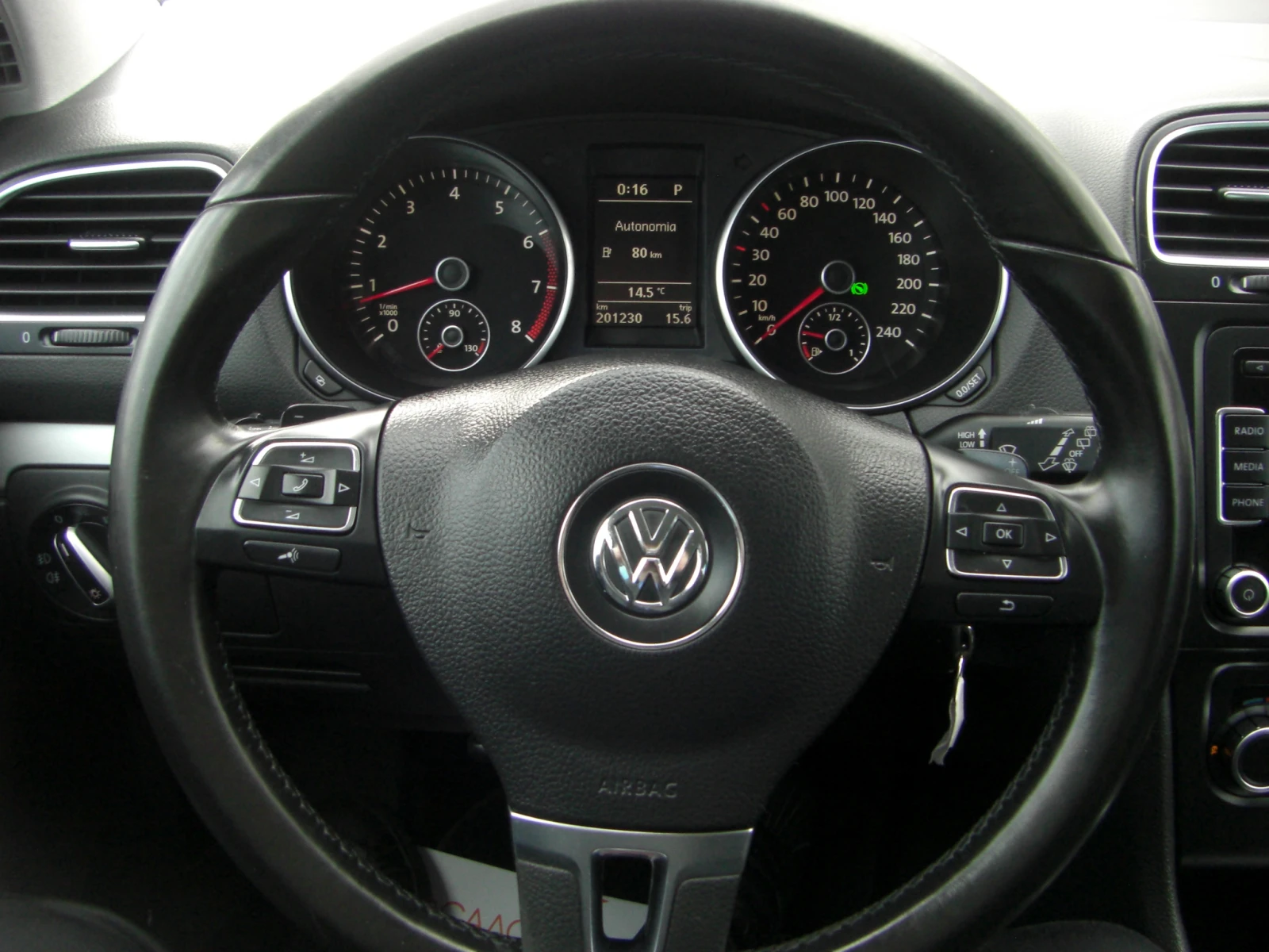 VW Golf 1.4TSI High Line NAVI AVTOMAT, снимка 11 - Автомобили и джипове - 53913569