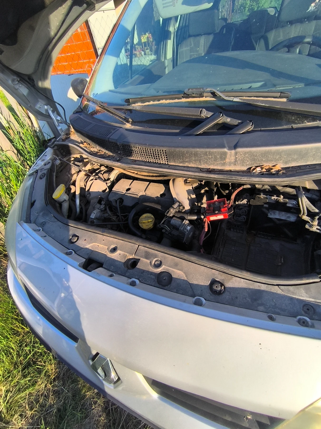 Renault Scenic 1.9 Dci на Части , снимка 4 - Автомобили и джипове - 54568810