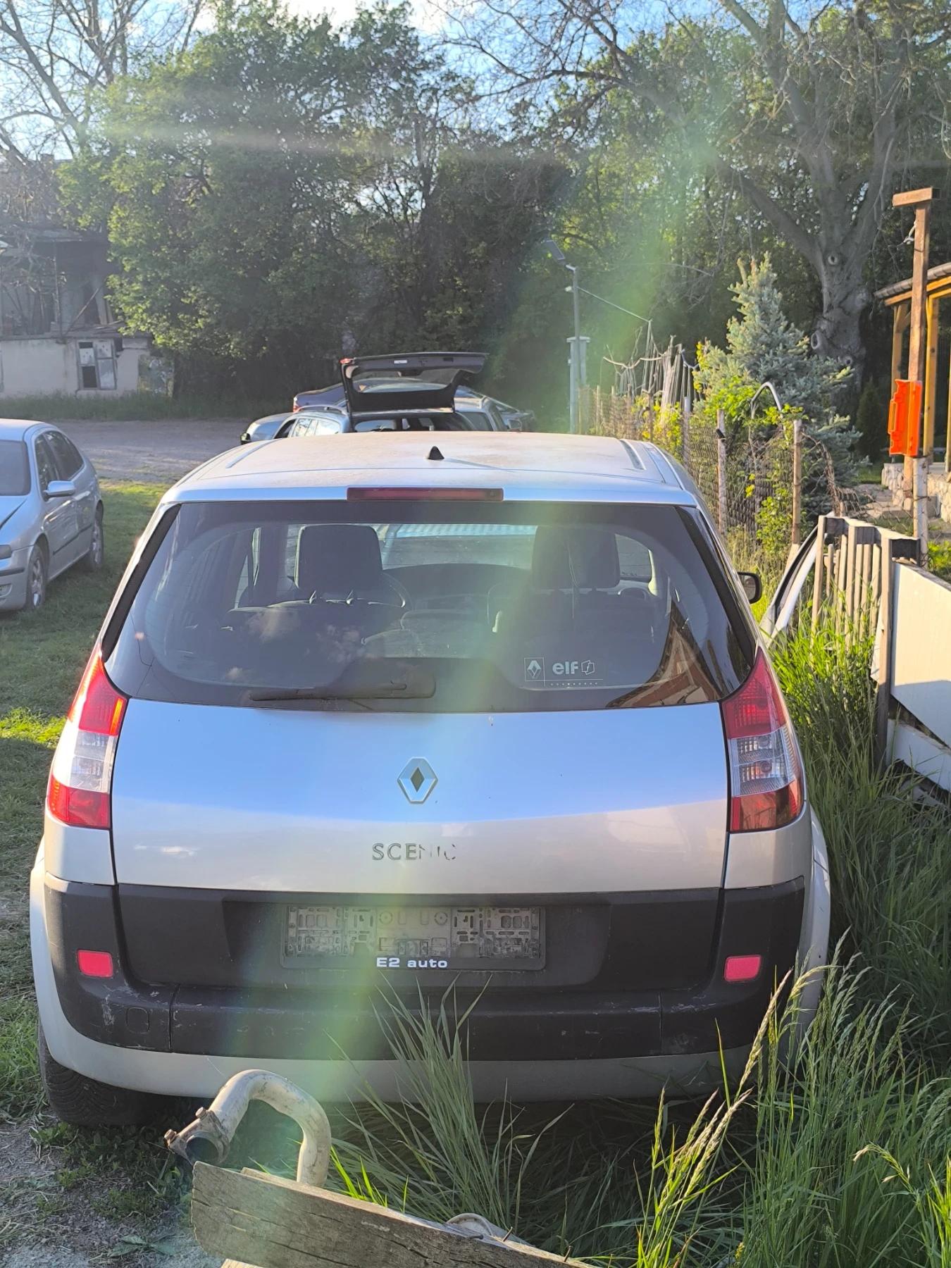 Renault Scenic 1.9 Dci на Части , снимка 3 - Автомобили и джипове - 54568810