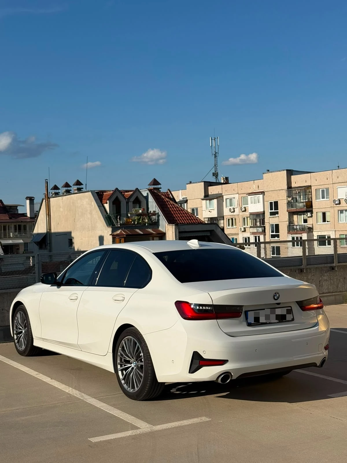 BMW 330 Laser/360 Camera/Full Assist/Подгрев/Кожа, снимка 12 - Автомобили и джипове - 54934849