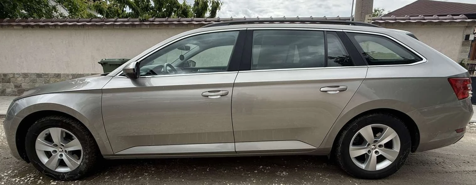 Skoda Superb BUSINES/4x4/DSG/N1, снимка 4 - Автомобили и джипове - 54709150