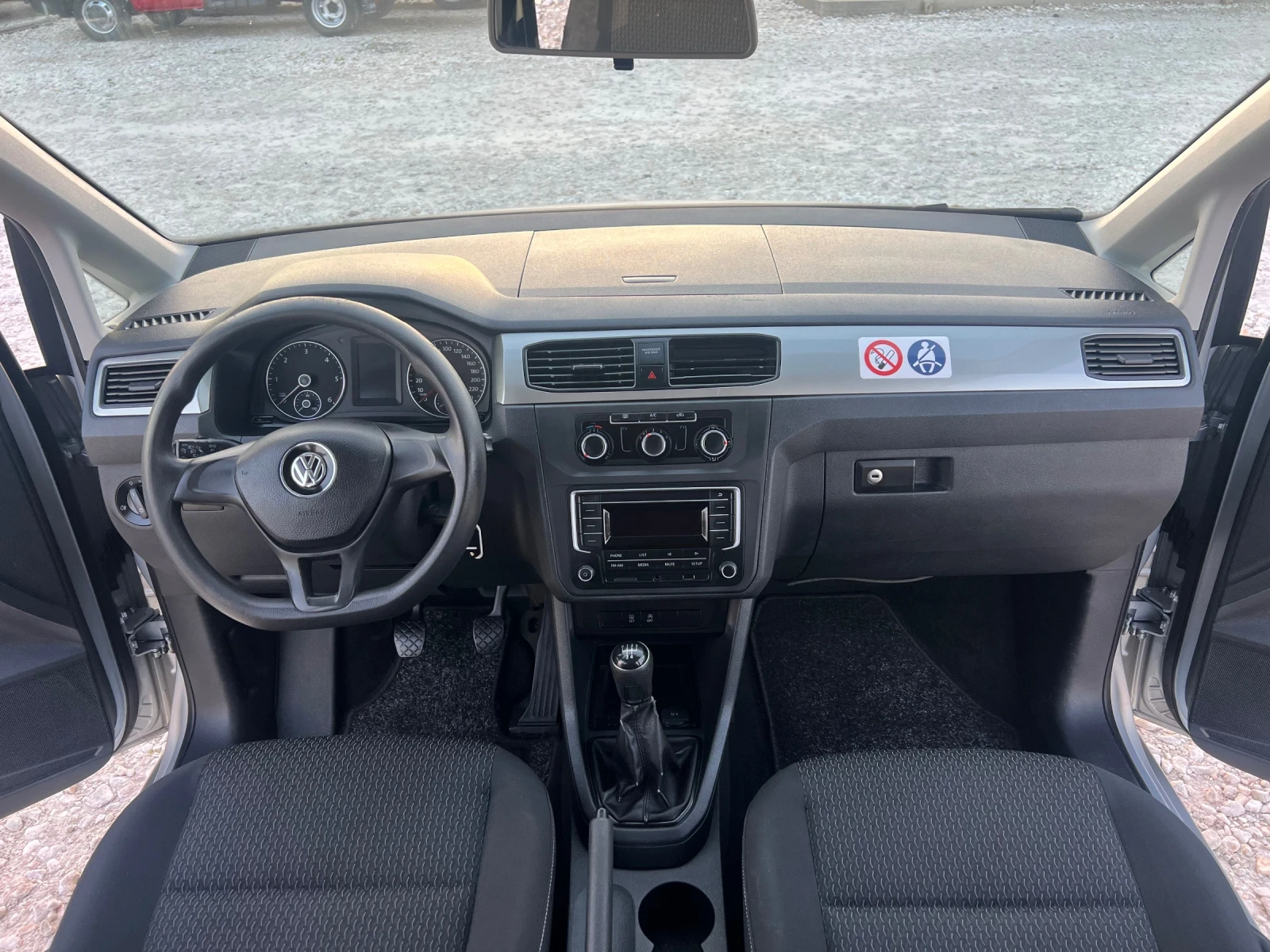 VW Caddy 5 МЕСТА-КЛИМАТИК-2.0TDI, снимка 16 - Автомобили и джипове - 55166948