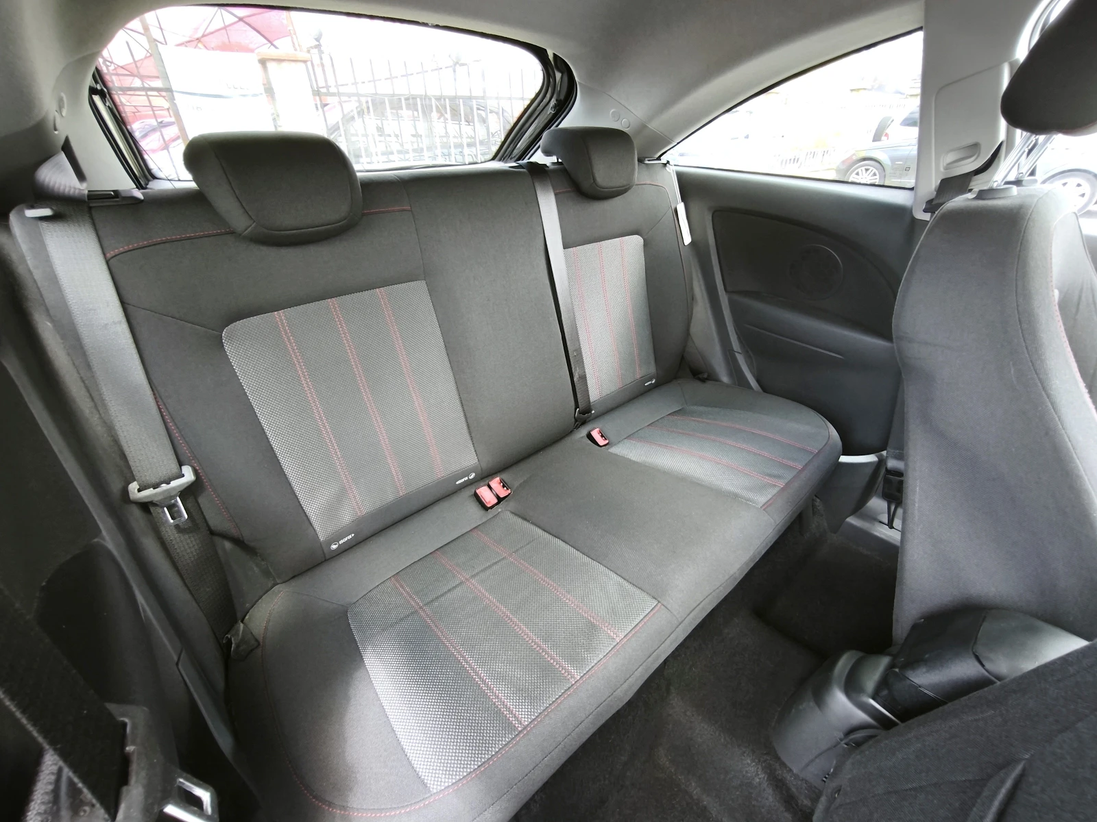 Opel Corsa 1.4i - INDIVIDUAL - EURO5 | Mobile.bg � ����������� 13