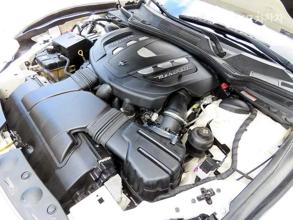 Maserati Ghibli SPORT + CAMERA PANORAMA FULL, снимка 15 - Автомобили и джипове - 55516077