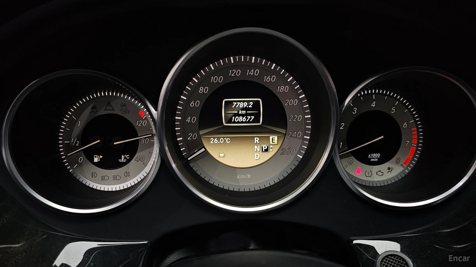 Mercedes-Benz CLS 350 КОЖА* ПОДГРЕВ* ОБДУХВАНЕ* ШИБИДАХ* КАМЕРА* LED* , снимка 7 - Автомобили и джипове - 55614576