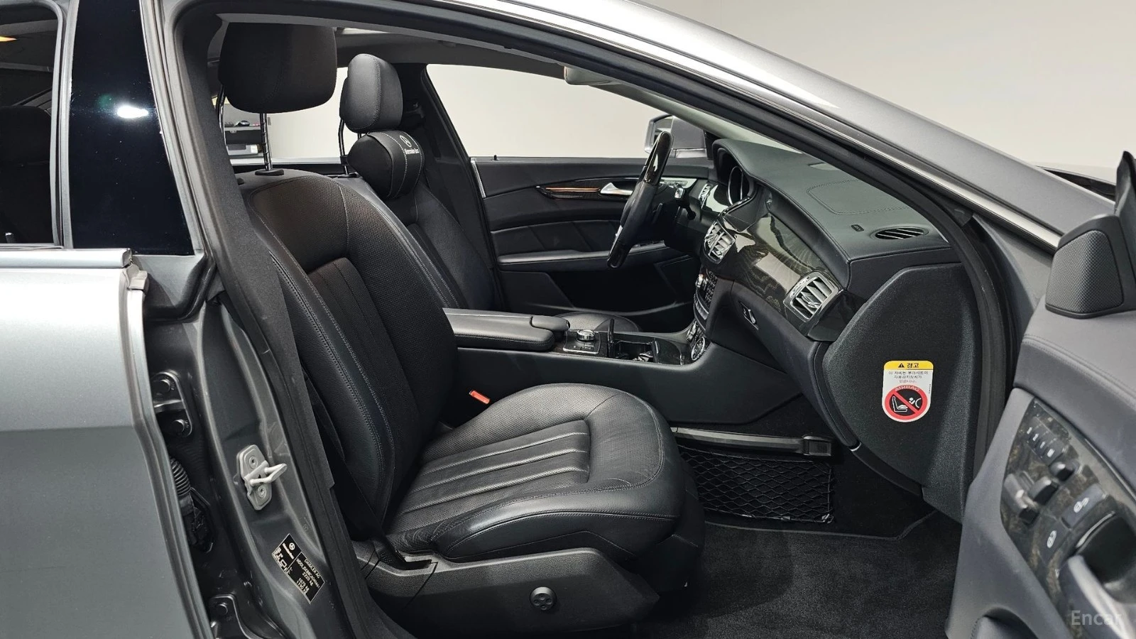 Mercedes-Benz CLS 350 КОЖА* ПОДГРЕВ* ОБДУХВАНЕ* ШИБИДАХ* КАМЕРА* LED* , снимка 9 - Автомобили и джипове - 55614576