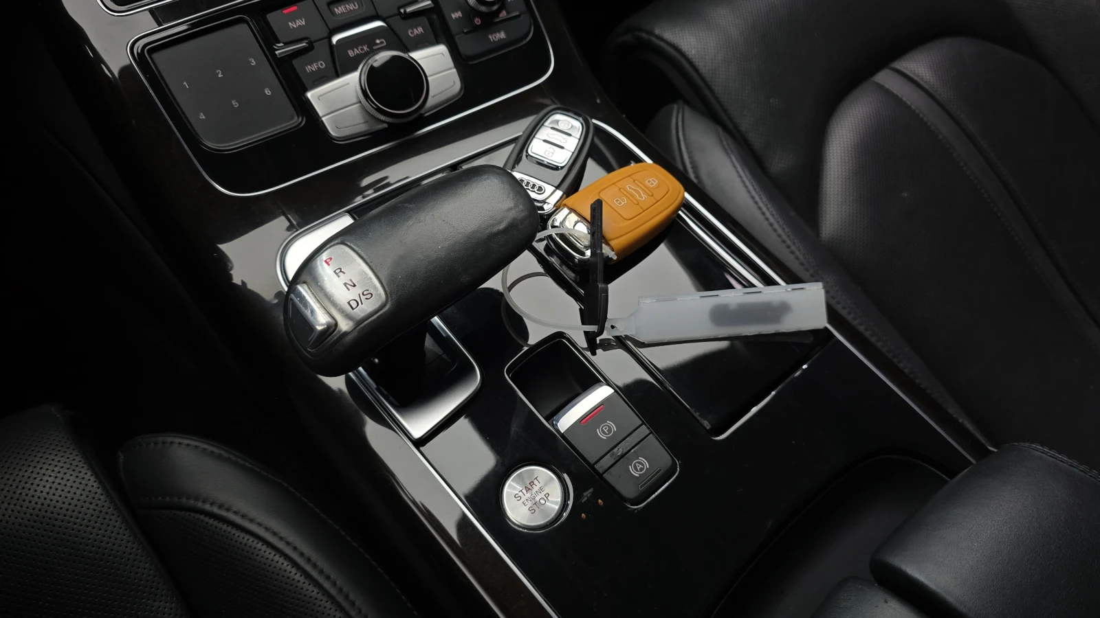 Audi A8 A8 3.0 TDI Quad LWB D4, снимка 9 - Автомобили и джипове - 55684289